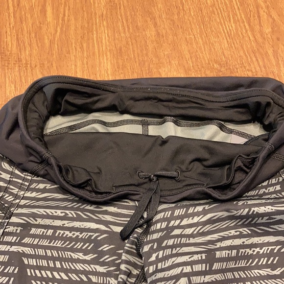 Lululemon Size 6 Bundle - Picture 10 of 15